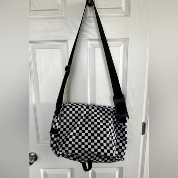 Dickies Checkered Messenger Bag Flap Front Hook & Loop Closure Adjustable Strap - Picture 3 of 16